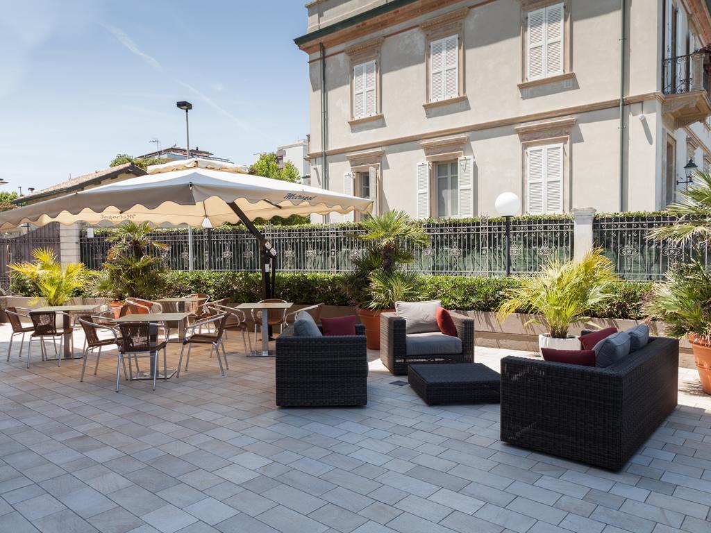 Hotel Metropol 페자로 외부 사진